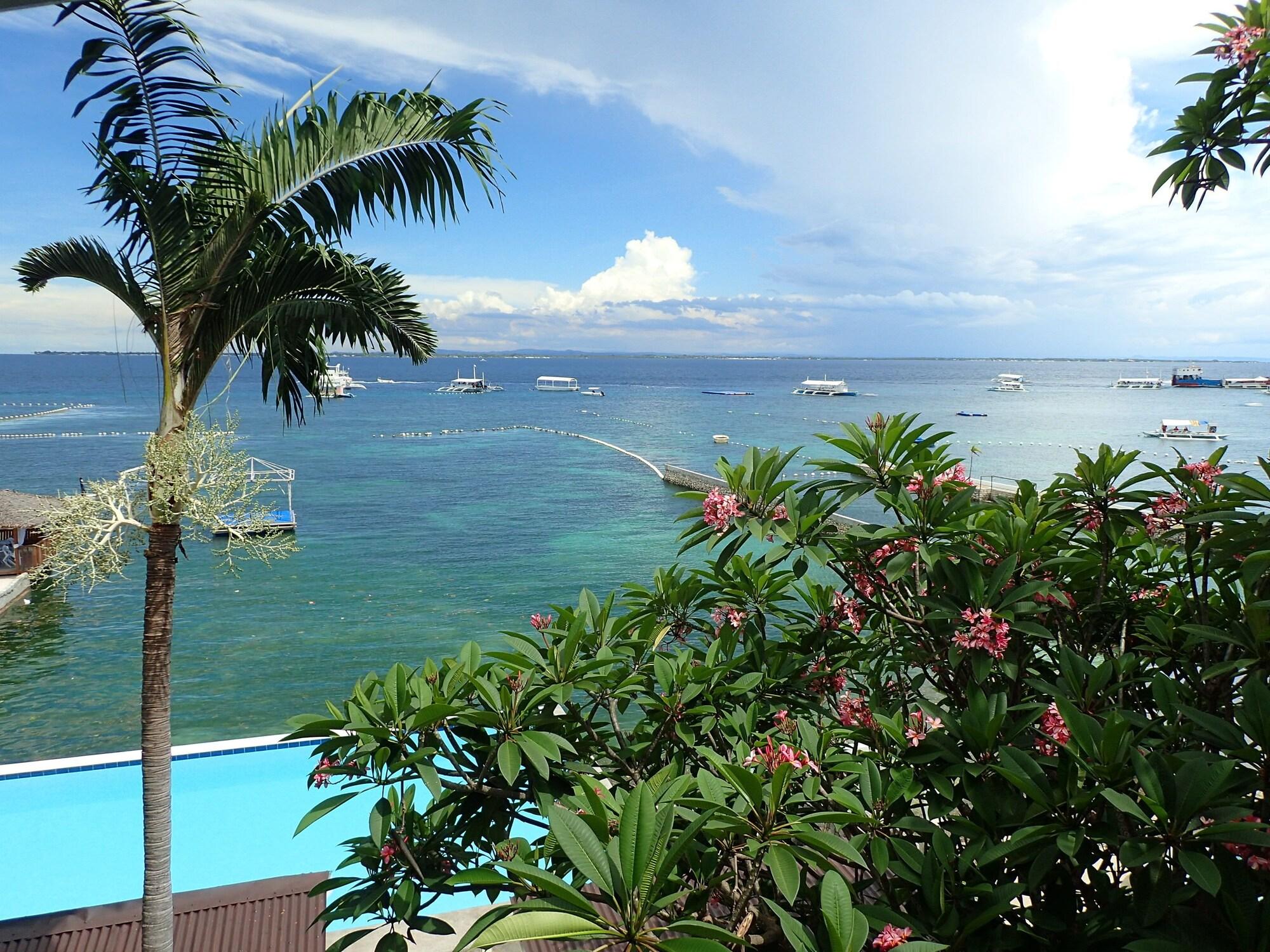 Отель Aozora Seaside Mactan Мактан Экстерьер фото